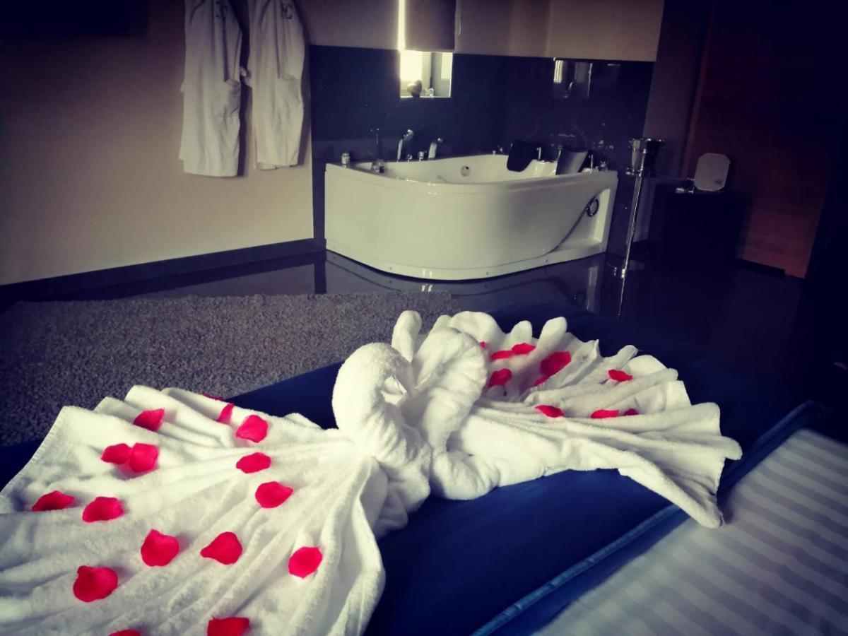 King Room Spa Bath
