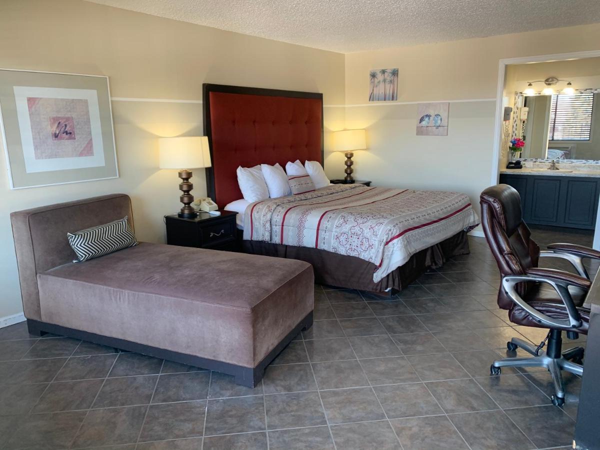 King Room,1574738228:JPEG