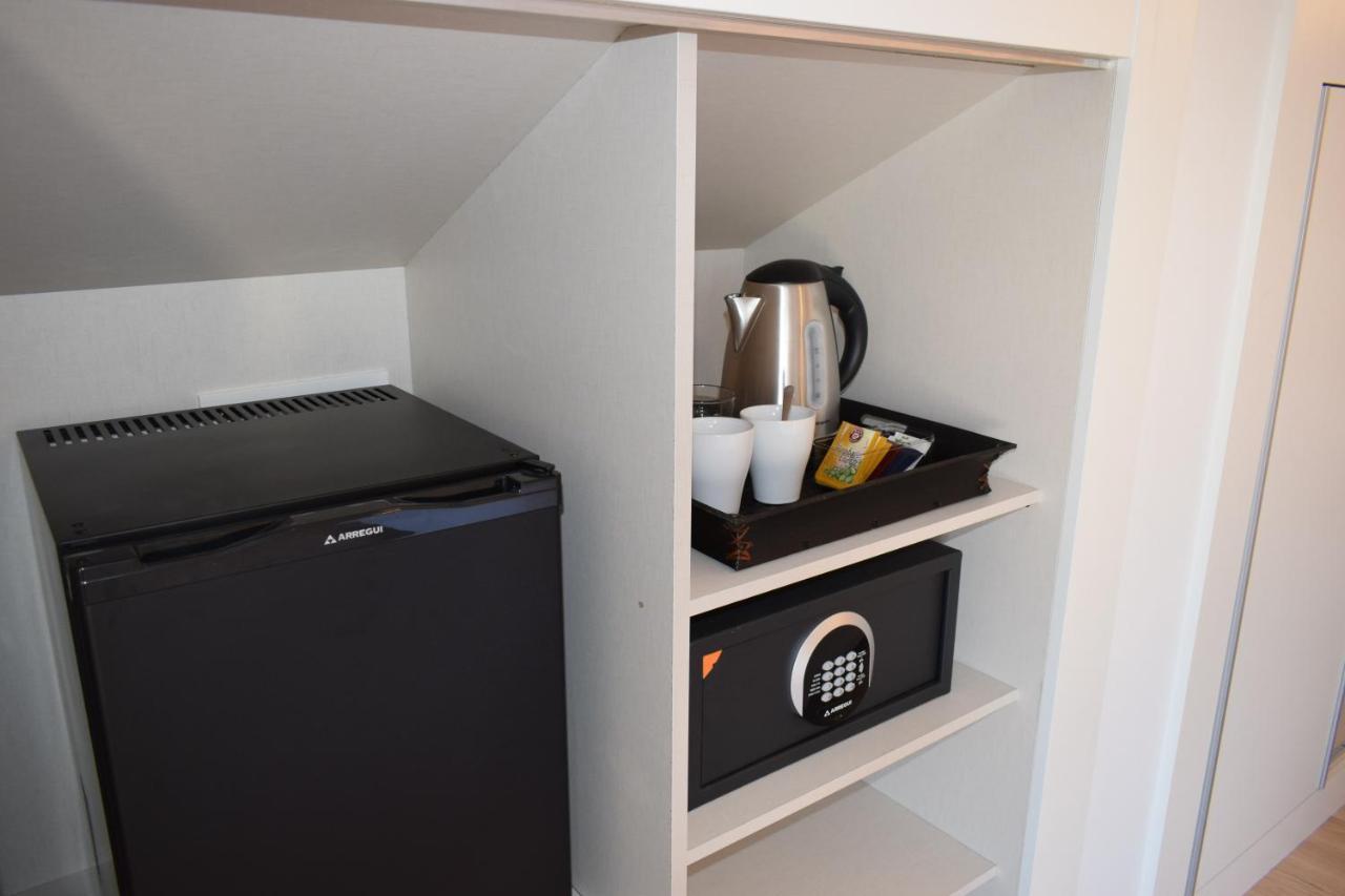 Standard Twin Room,1073451388:JPEG