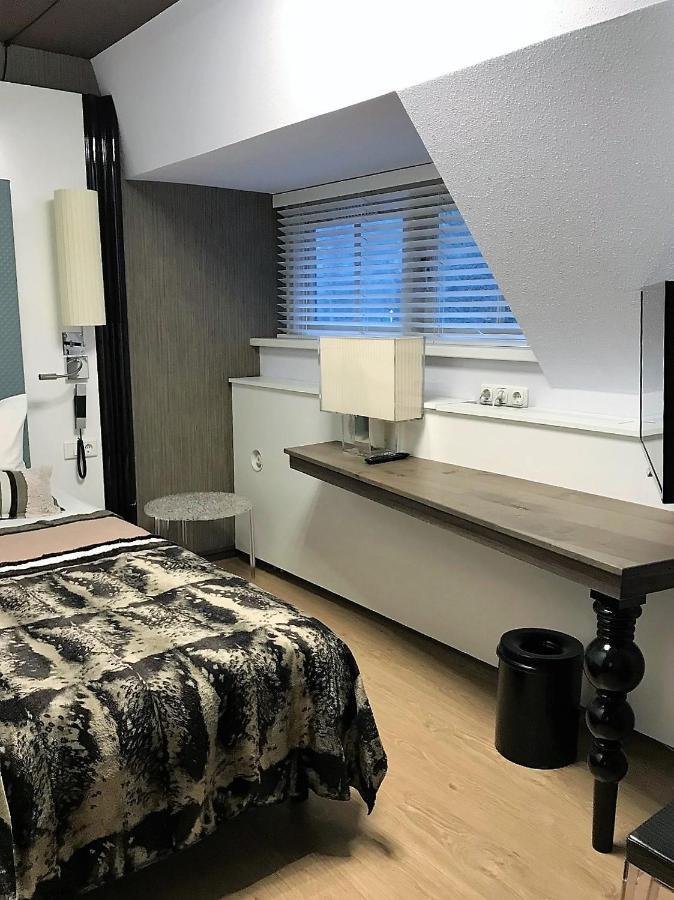 Standard Single Room,1073604250:JPEG