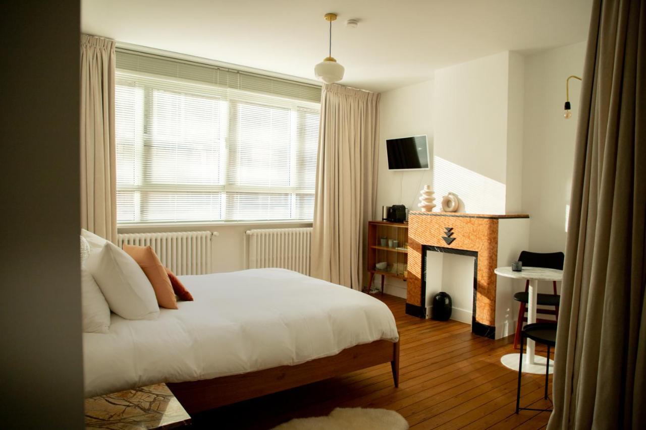 Double Room Private Bathroom