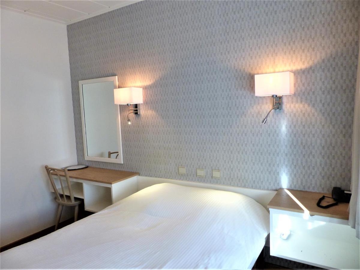 Double Room Shower