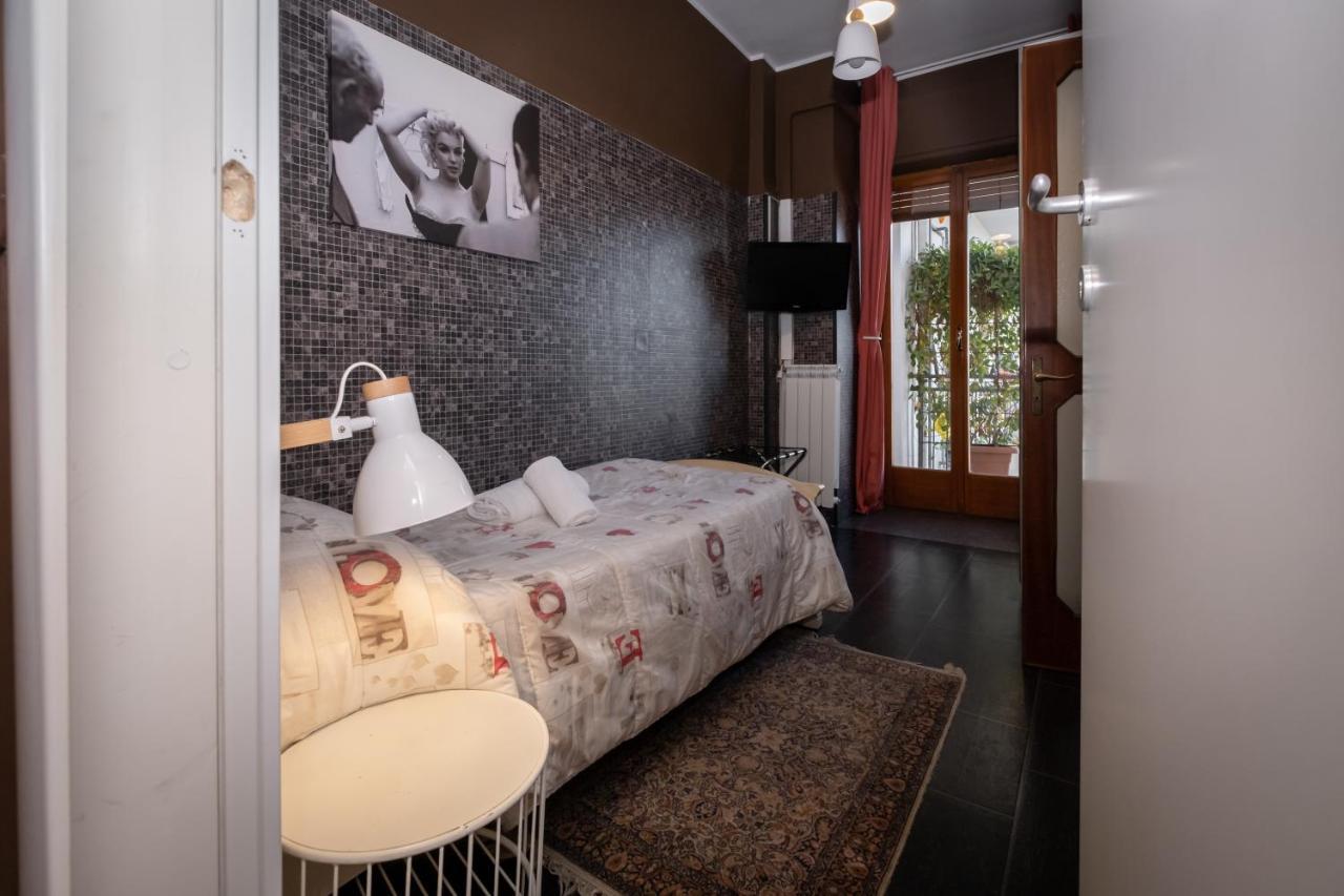 Single Room Balcony,1074007777:JPEG