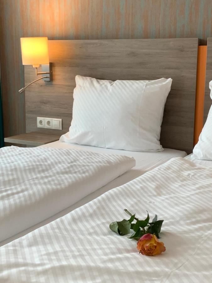 Standard Double Room,1074440647:JPEG