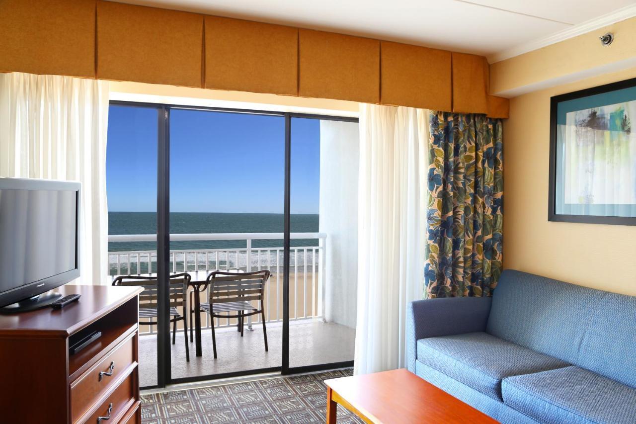 Efficiency Oceanfront 2 Queen Beds & Sofa Bed Interior Entrance Non Smoking