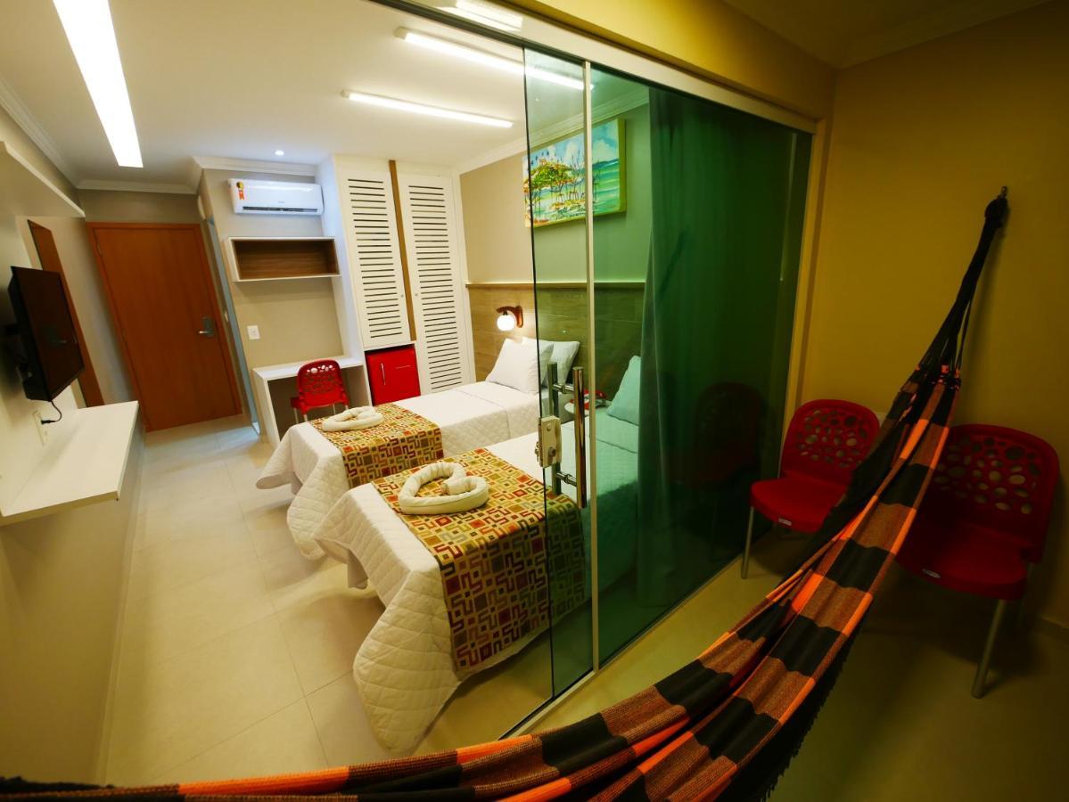 Master Duplo Twin com Varanda Vista Piscina