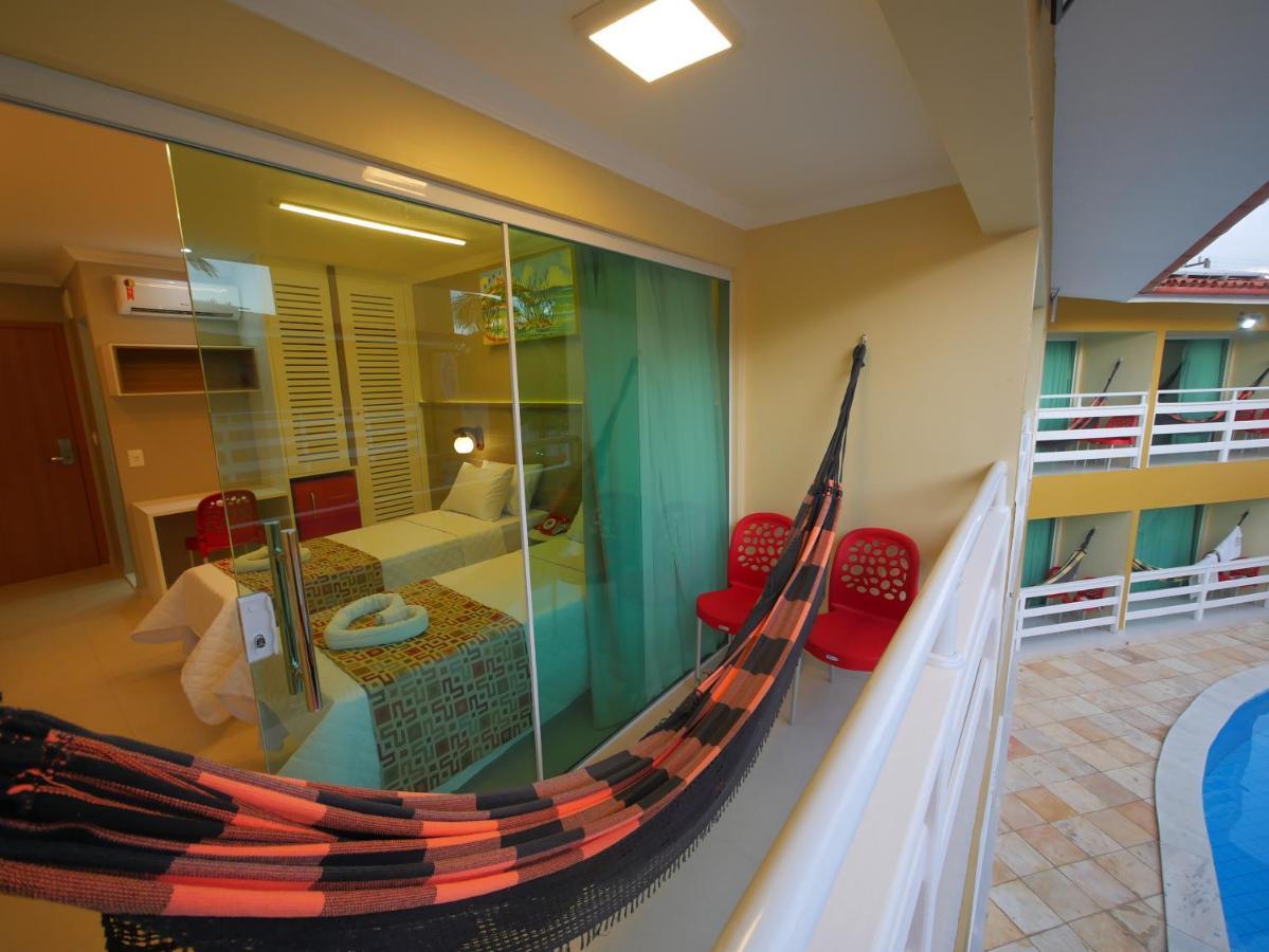 Master Duplo Twin com Varanda Vista Piscina,1282845826:JPEG