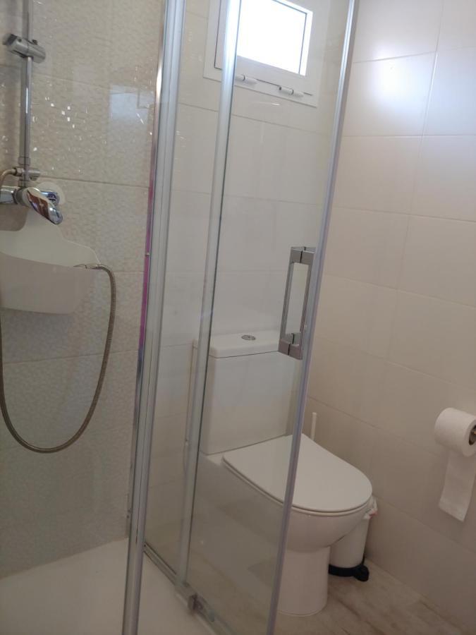 Single Room Private Bathroom