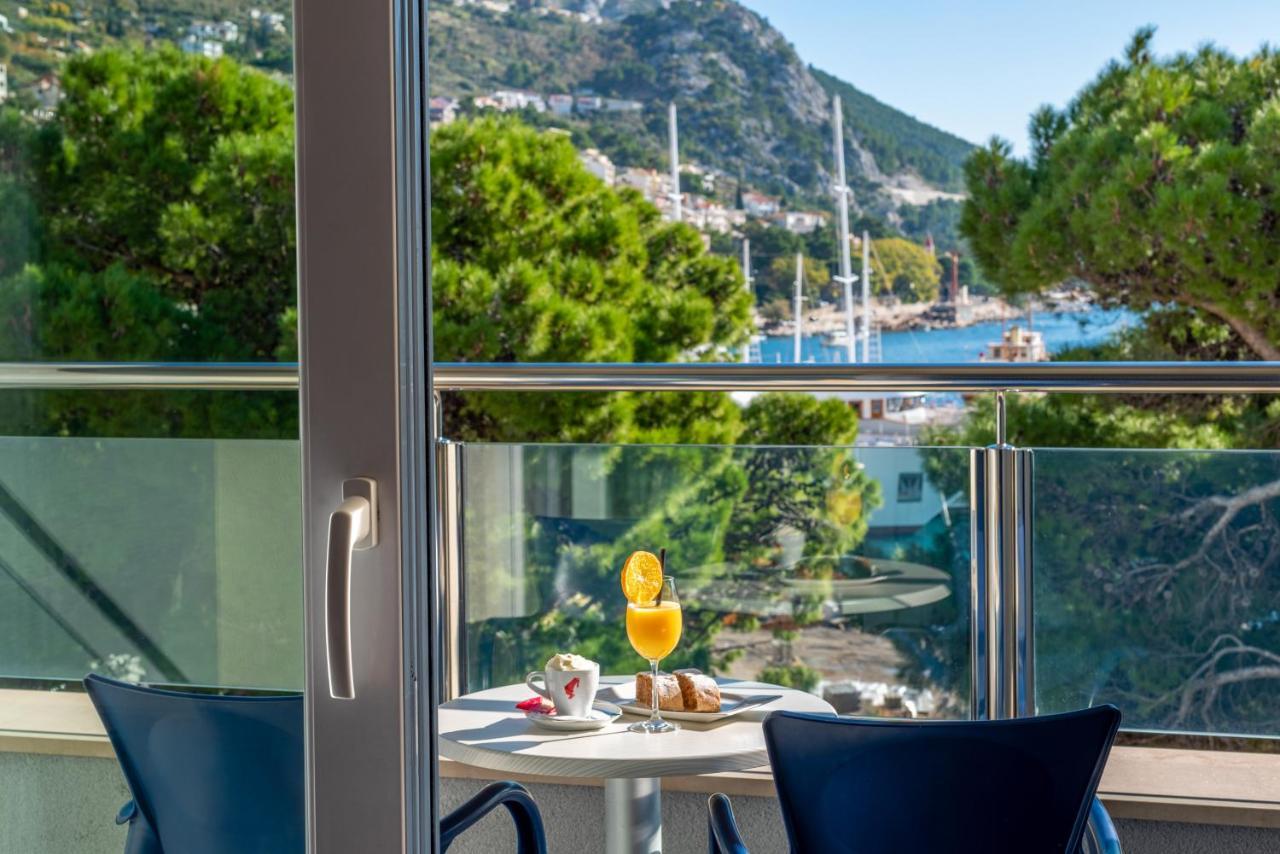 Double or Twin Room Partial Sea View