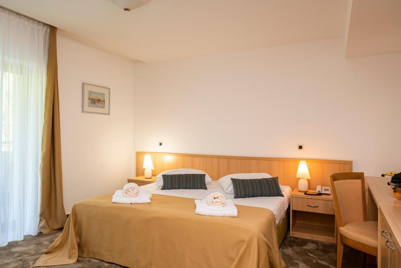 Double or Twin Room Balcony