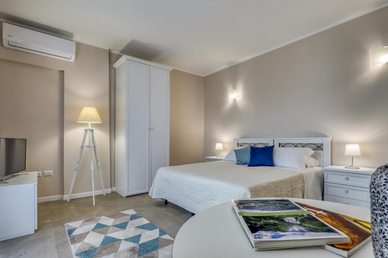 Studio Apartment,1077050362:JPEG