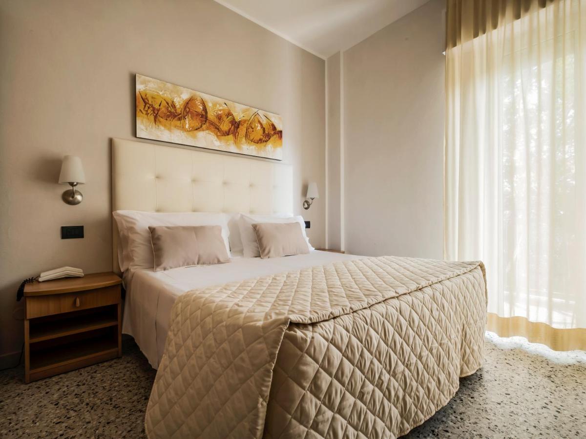 Superior Double or Twin Room Sea View