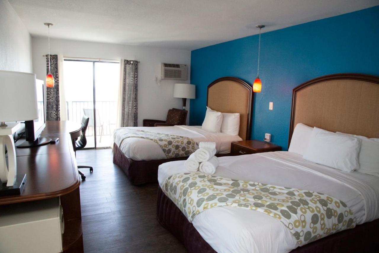 Queen Room Two Queen Beds Ocean Front