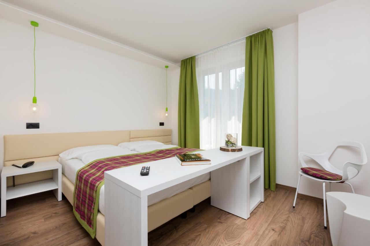 Double or Twin Room Garden View,1077756361:JPEG