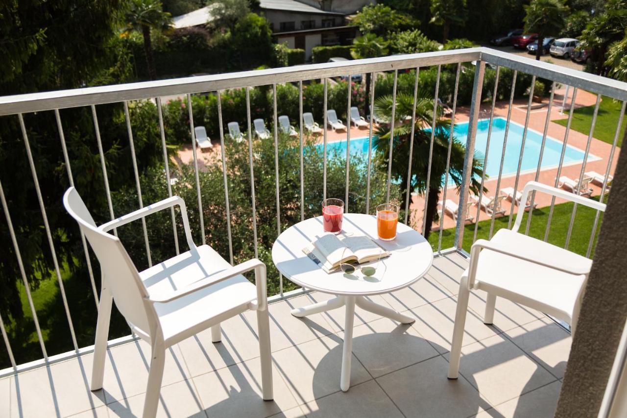 Double or Twin Room Garden View