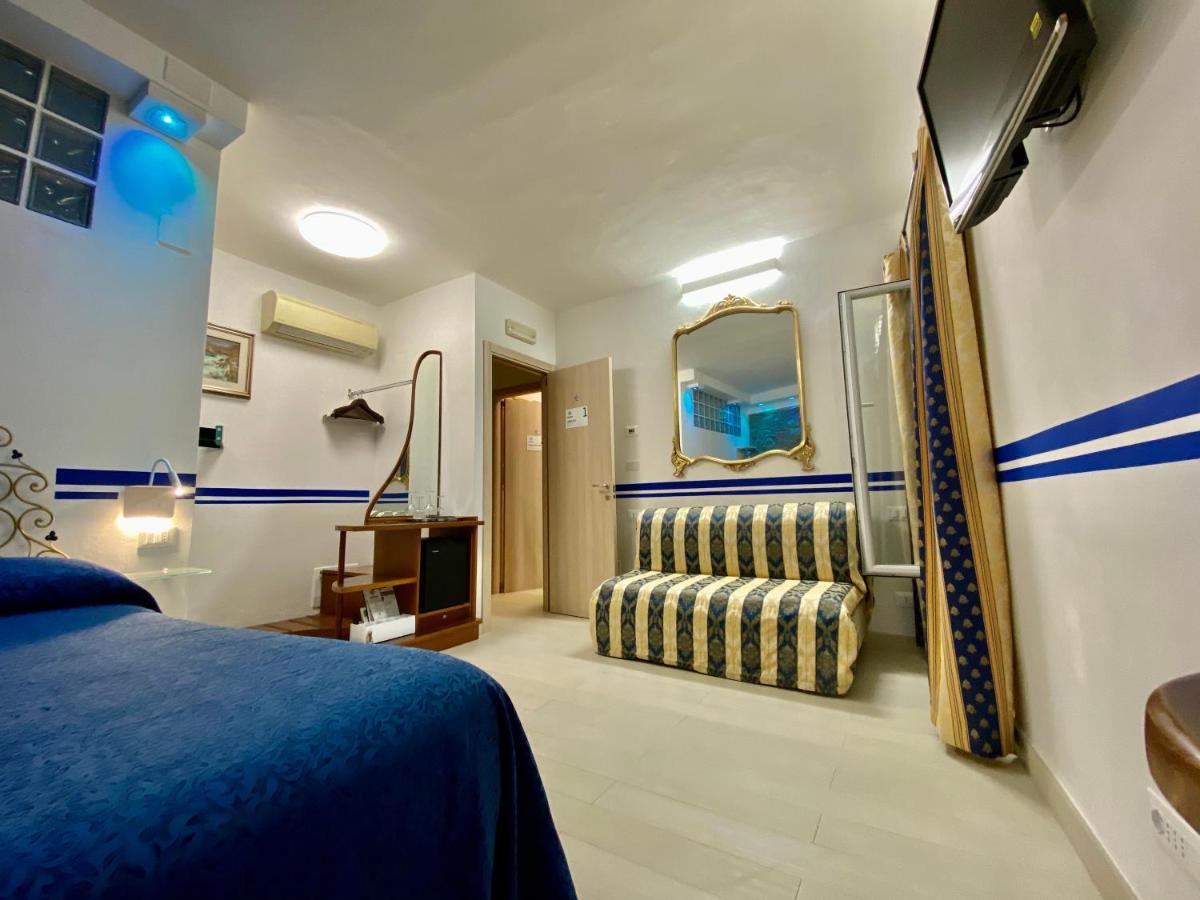 Quadruple Room Sea View
