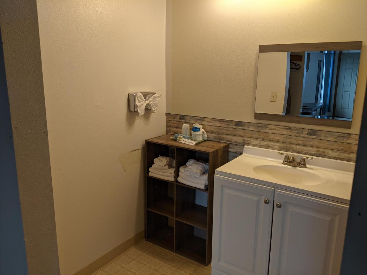 Standard Queen Room Dog Friendly