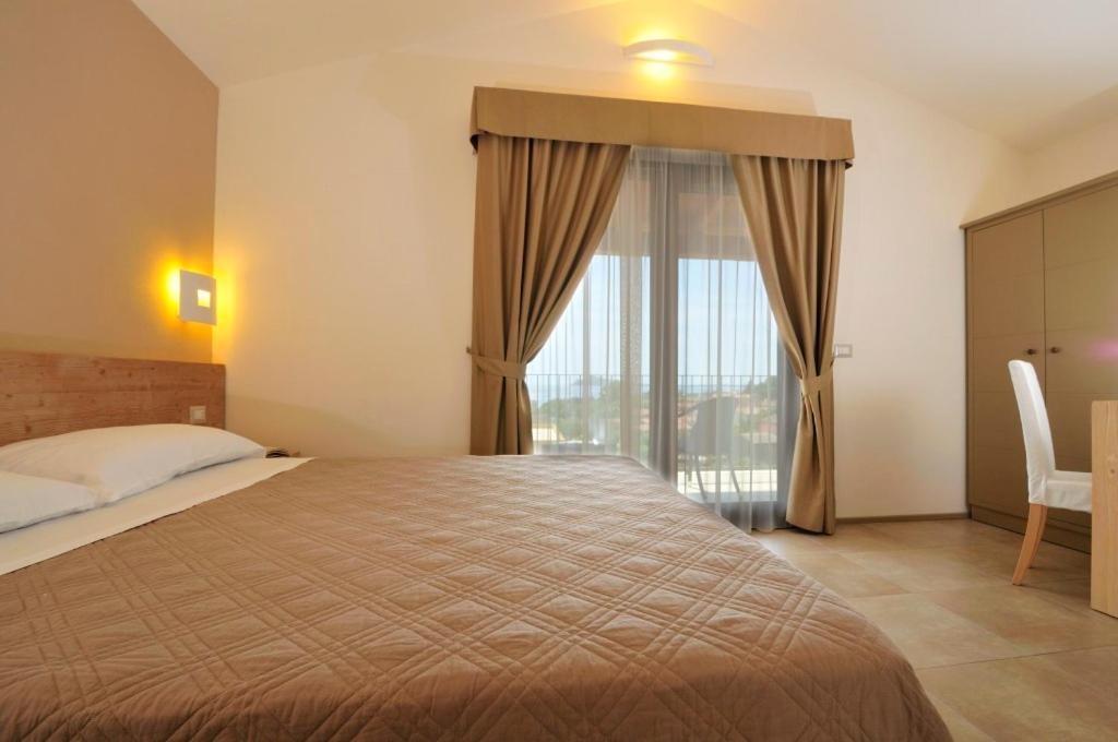 Double Room Balcony Sea View