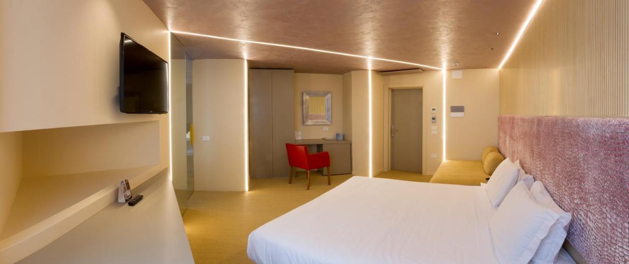 Junior Suite,1216445035:JPEG