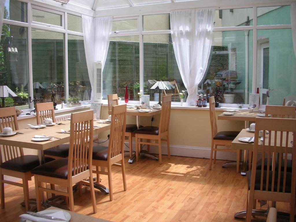 Loft Suite,191218903:JPEG