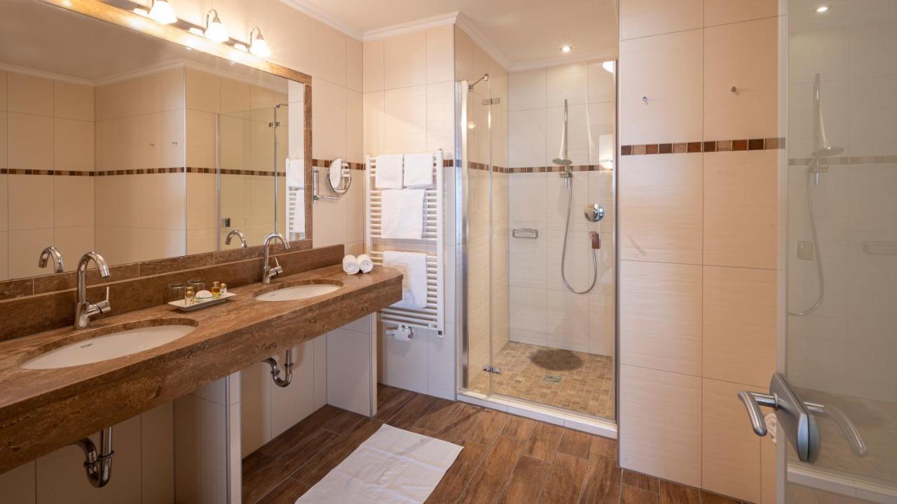 Family Suite,1438104610:JPEG