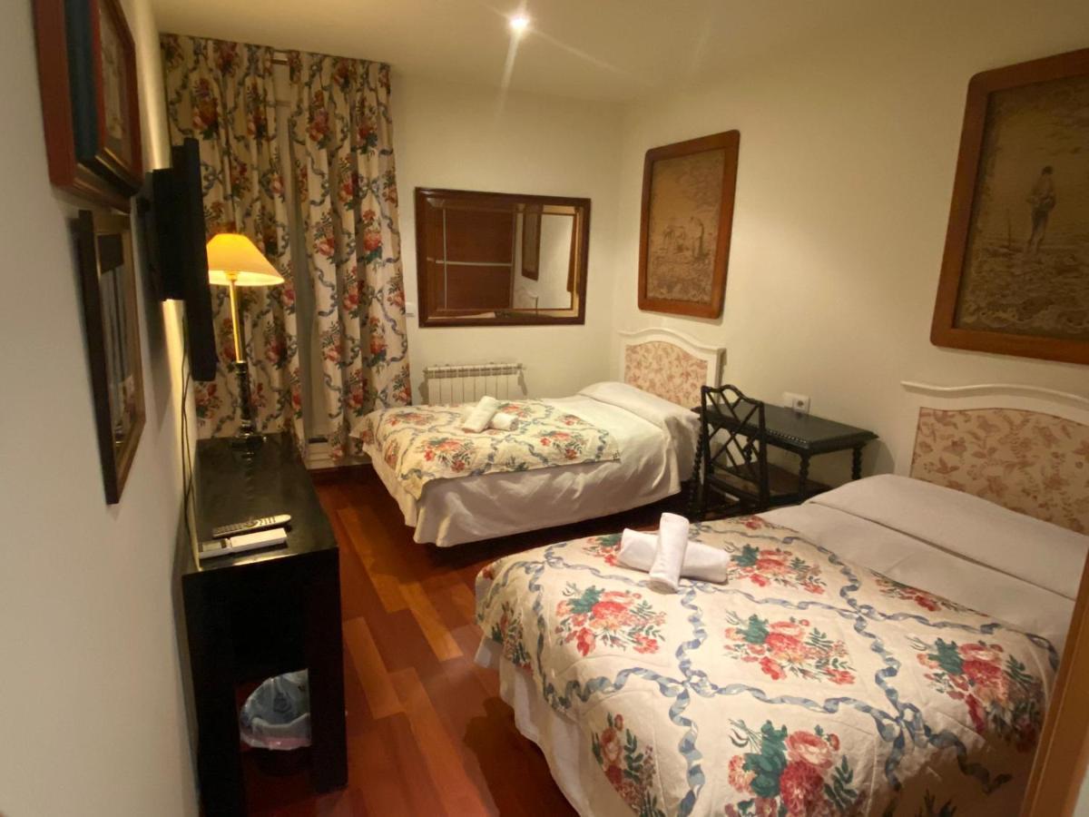 Large Double Room,1084709689:JPEG