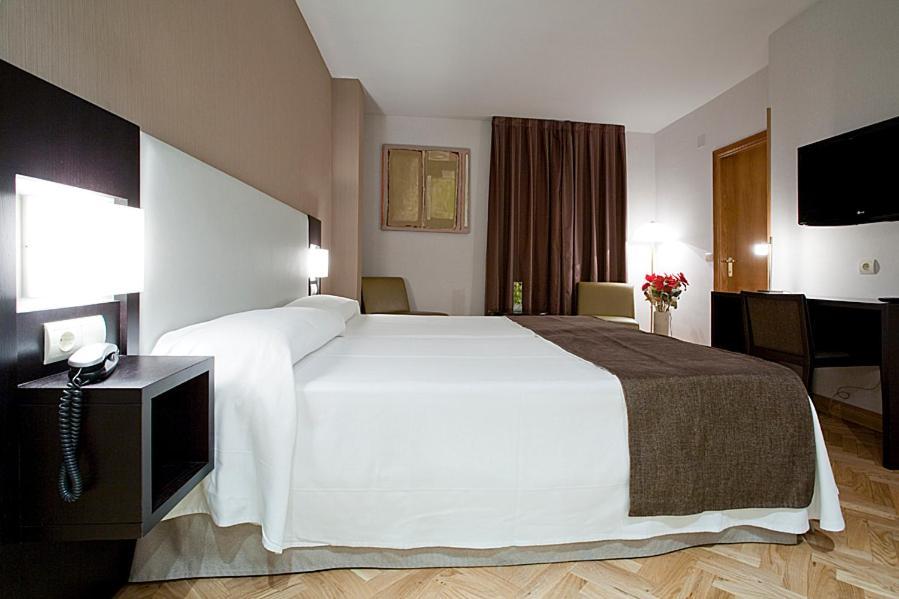Twin Room Extra Bed