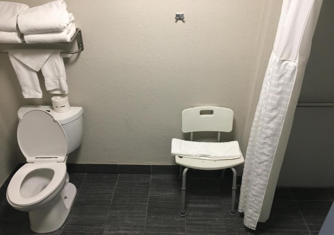 King Suite Roll Shower Accessible or Non-Smoking