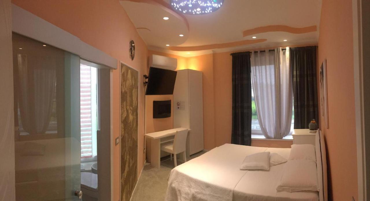 Deluxe Room,711752323:JPEG