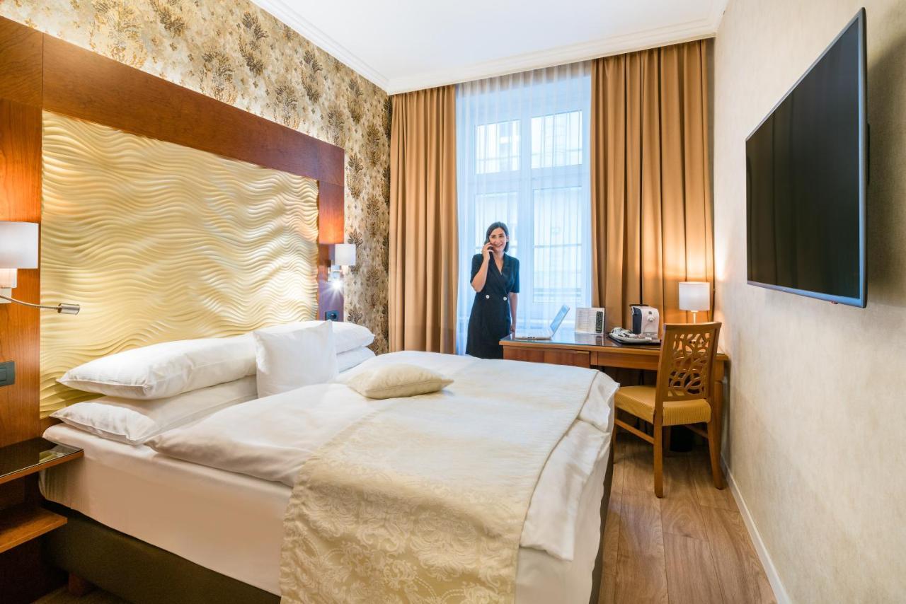 Classic Room,926414260:JPEG