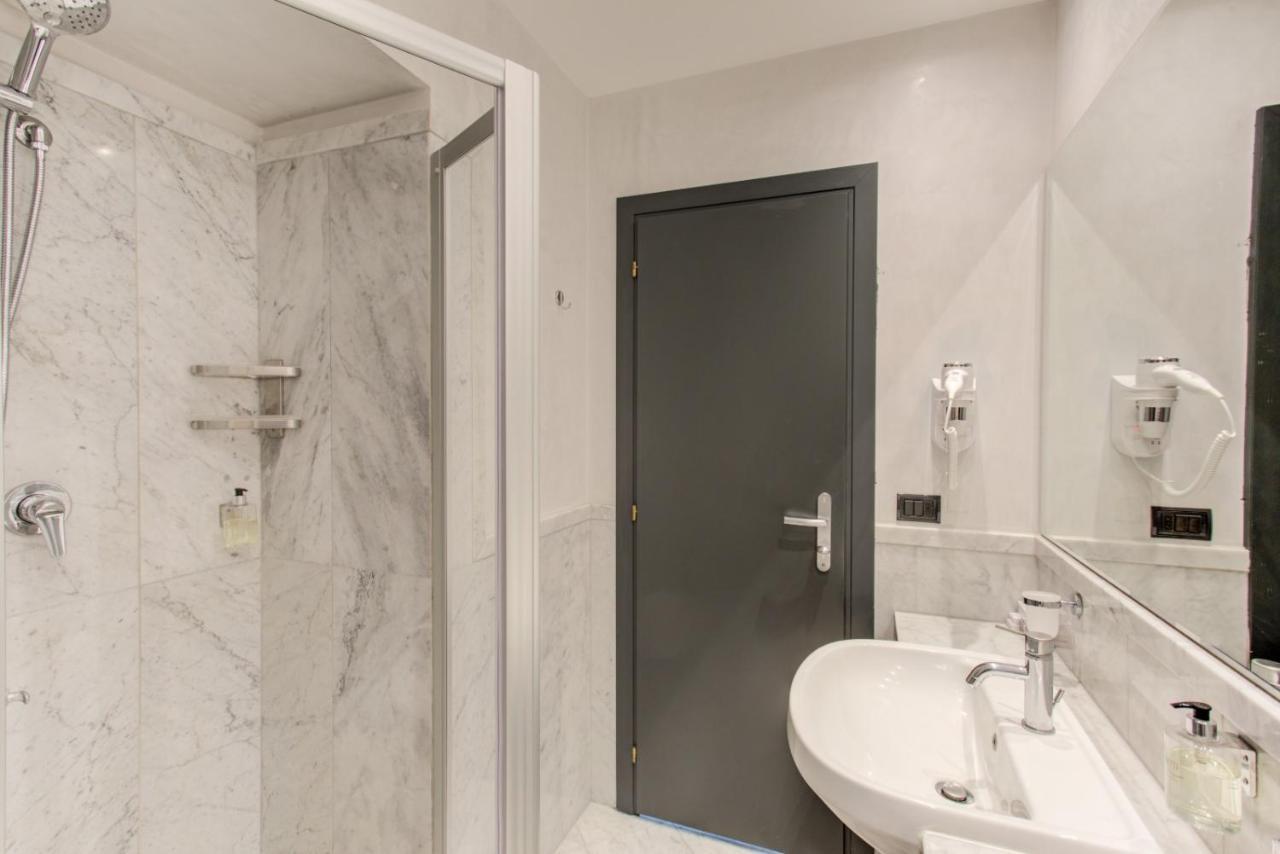 Standard Double or Twin Room Balcony