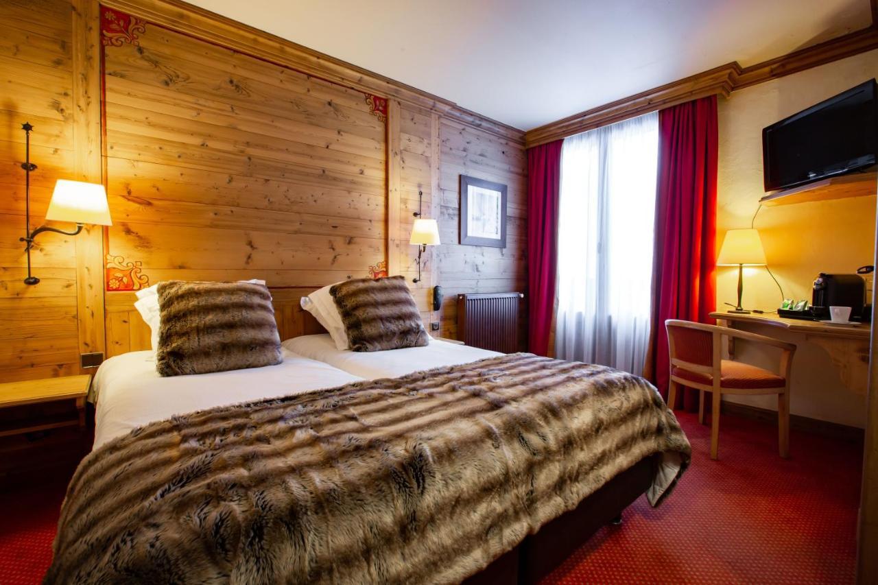 Standard Double or Twin Room,1069943416:JPEG