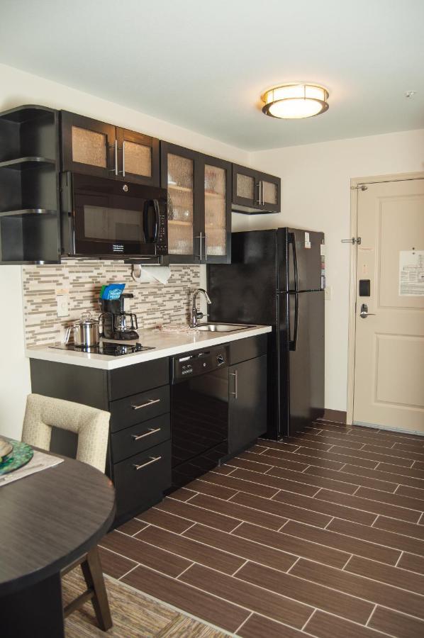 King Studio Suite