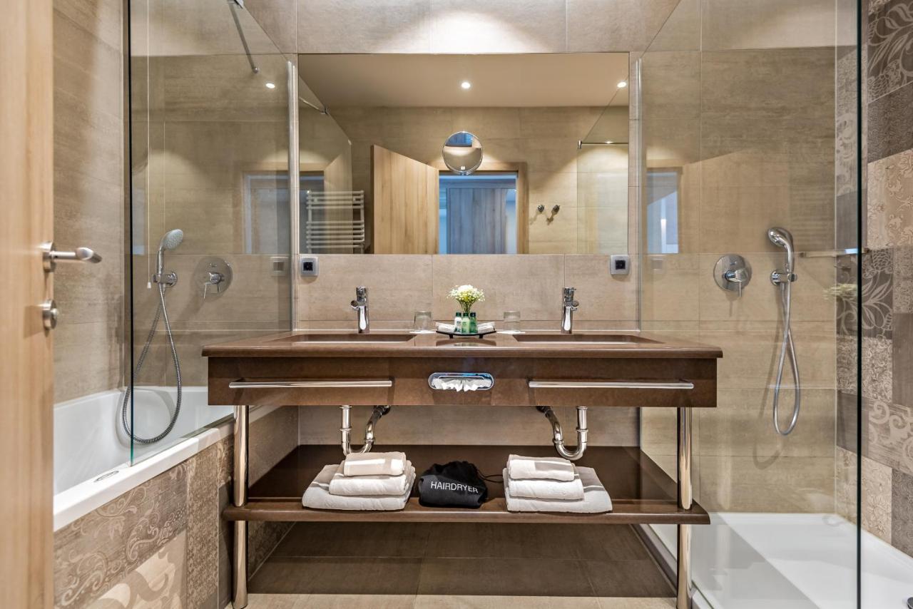Superior Double or Twin Room Balcony Sea View
