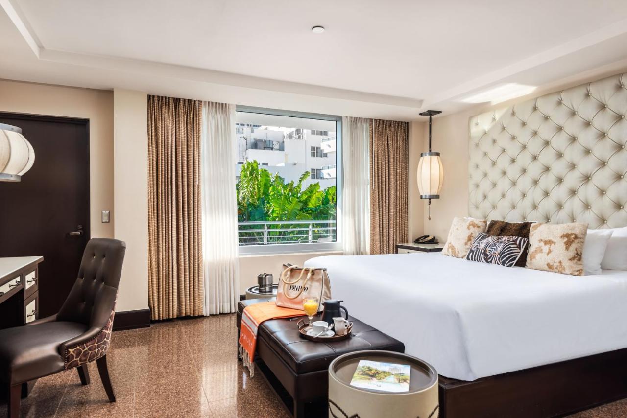 Cabana Room
