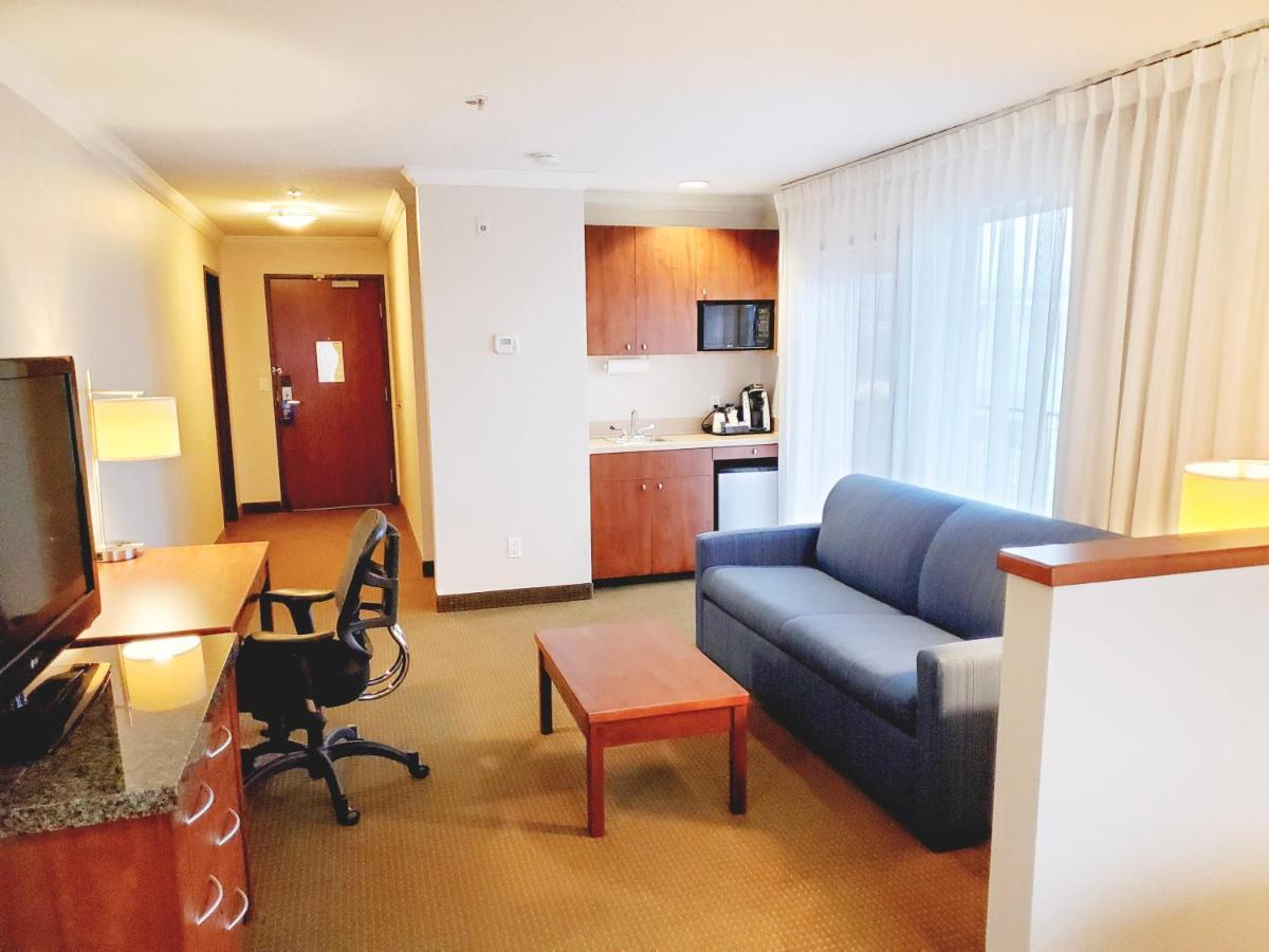 One-Bedroom Suite Non-Smoking