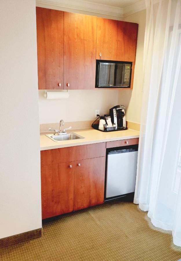 One-Bedroom Suite Non-Smoking