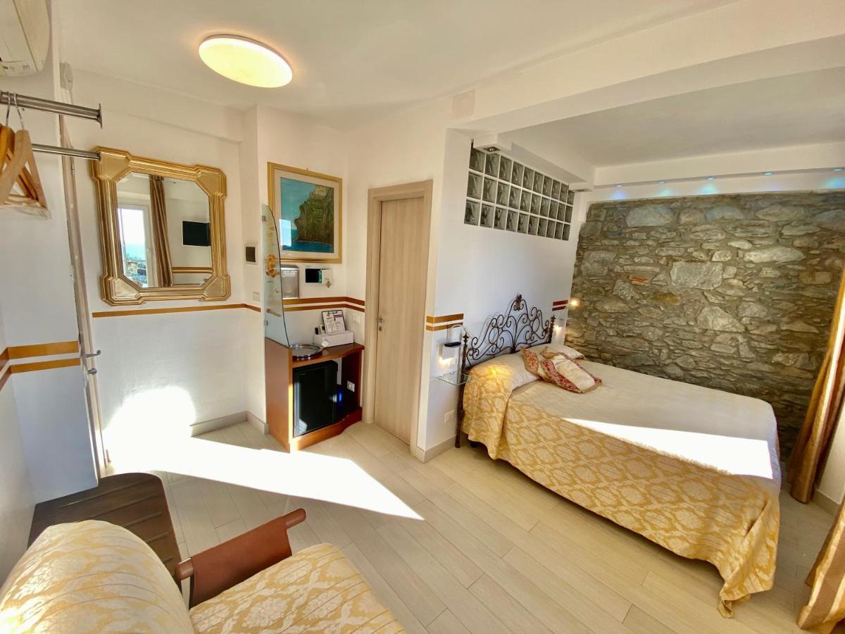 Superior Double or Twin Room Sea View