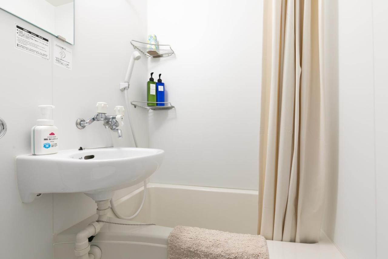 Triple Room Bath tab #601