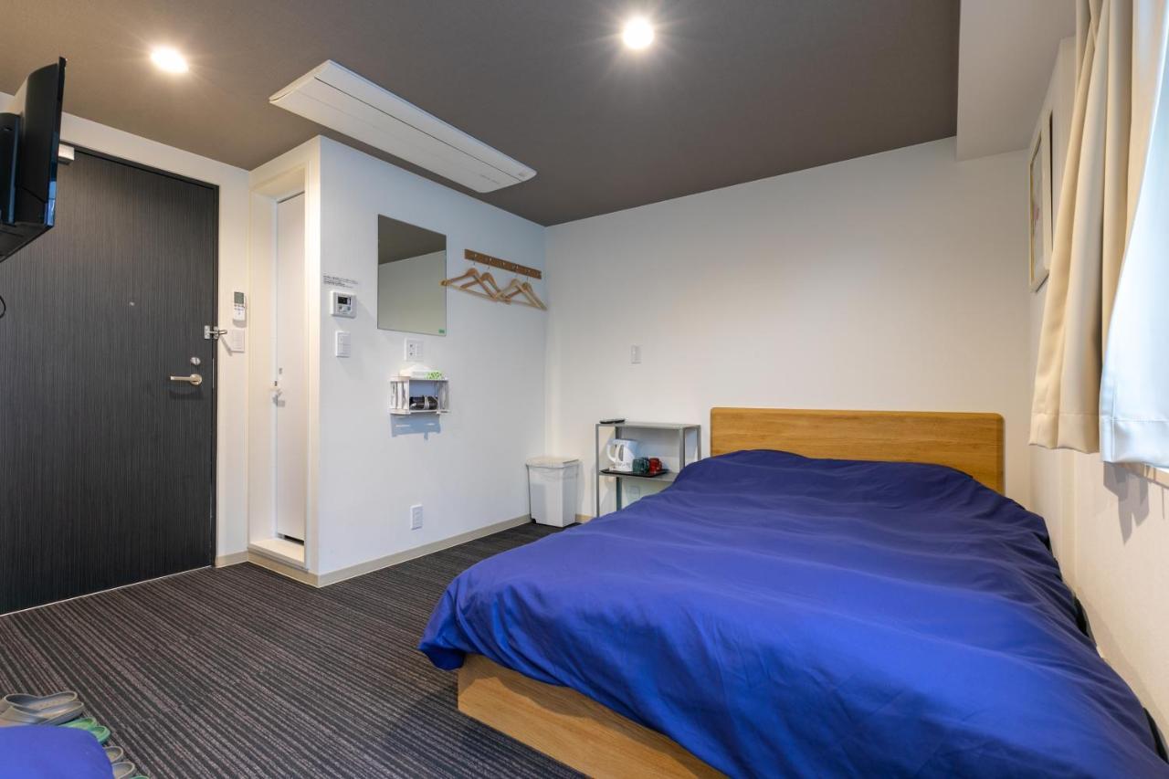 Triple Room Bath tab #601