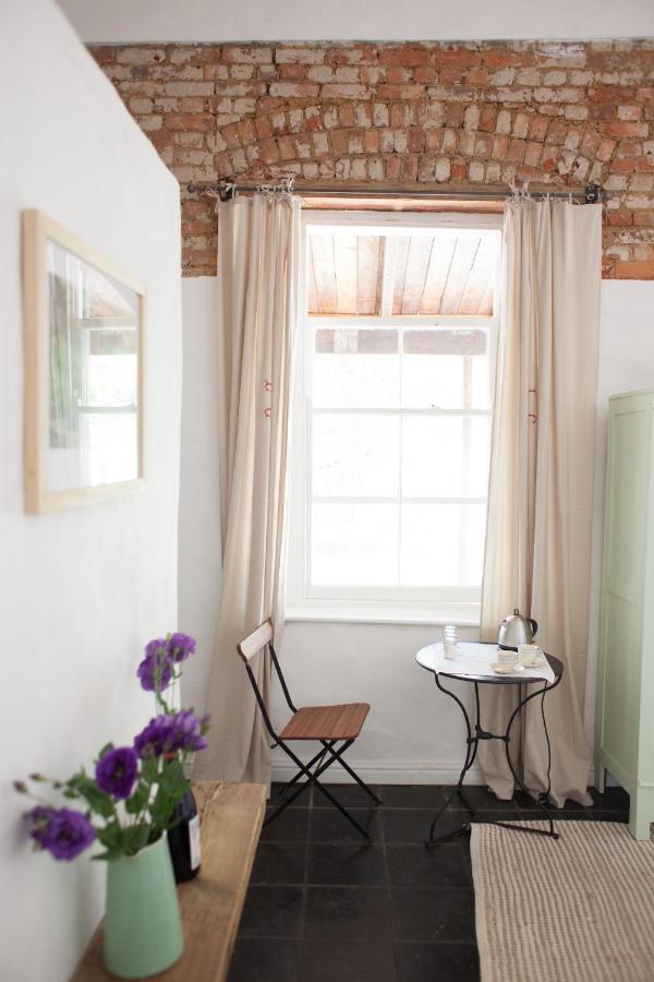 Queen Room,1083804379:JPEG