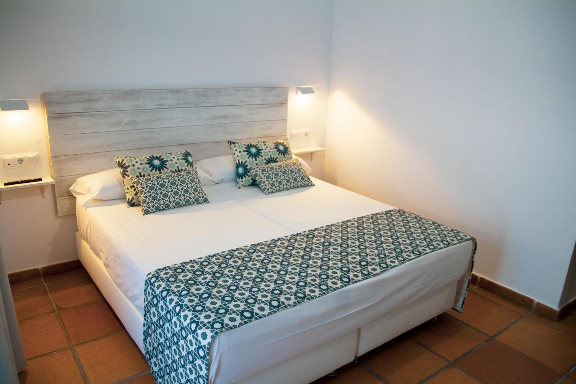 Double or Twin Room Balcony,995812783:JPEG