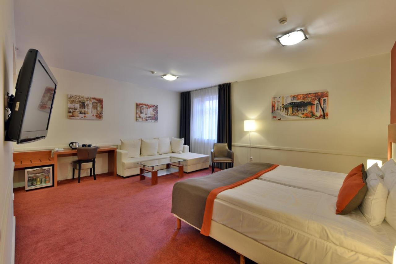 Superior Apartment