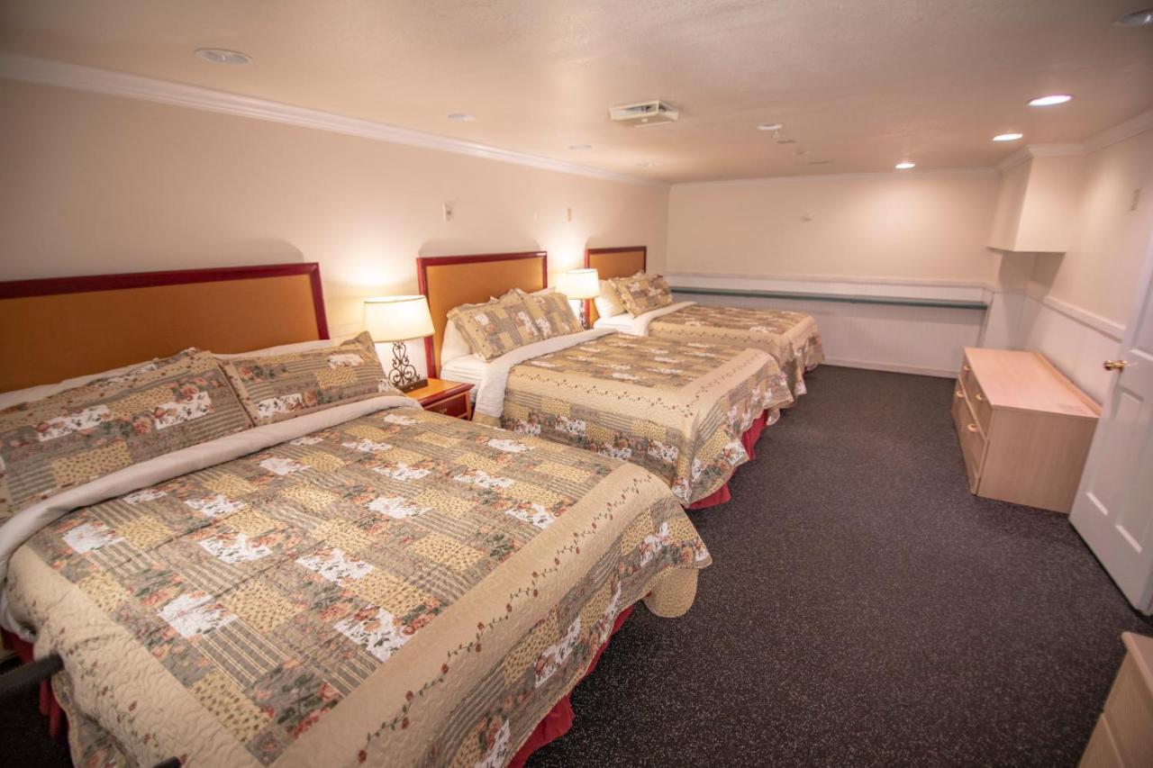 Superior King Suite
