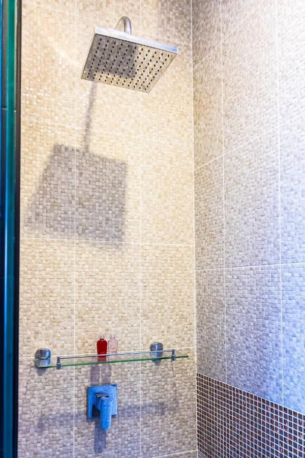 King Room Spa Bath