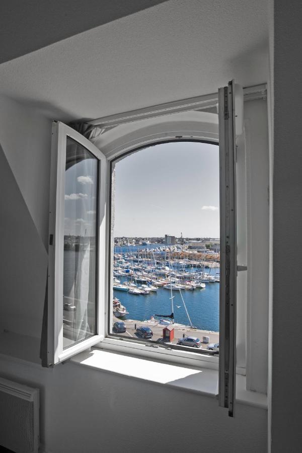 Double Room Harbour View,1499232964:JPEG