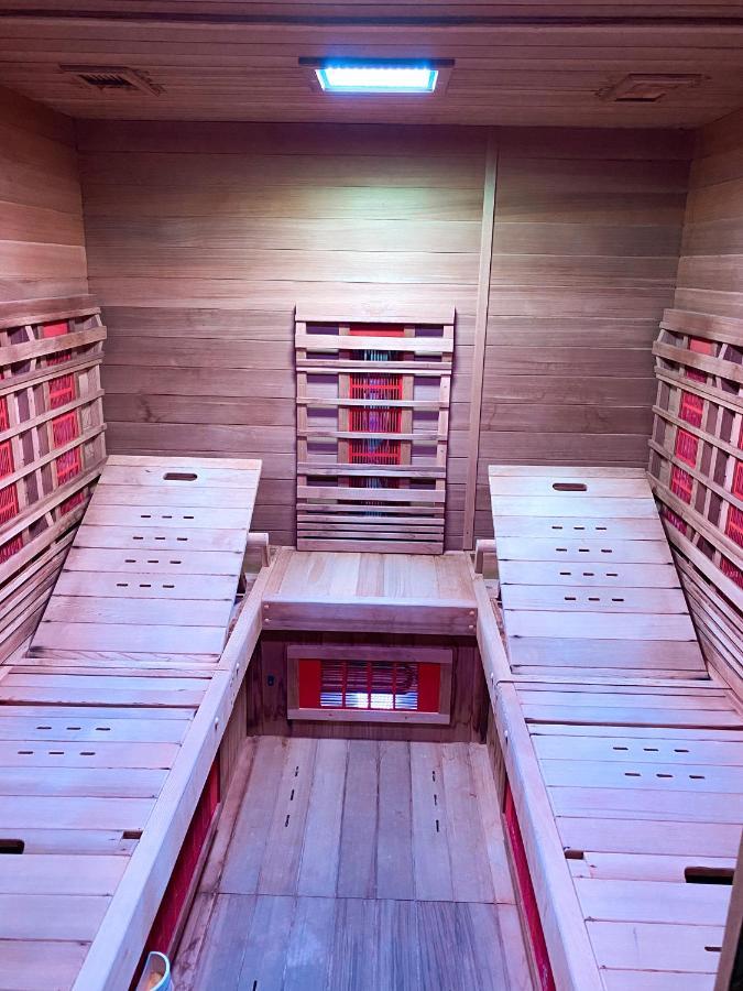 Deluxe Room Shower