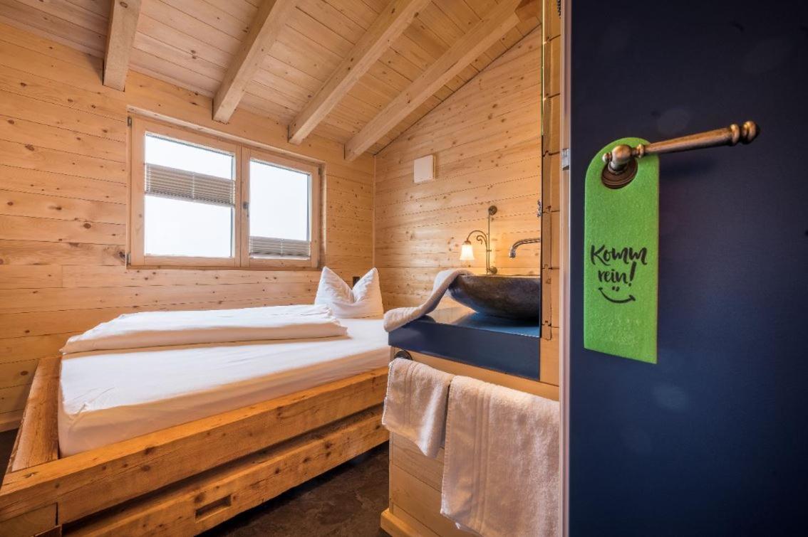 Single Room Private Bathroom