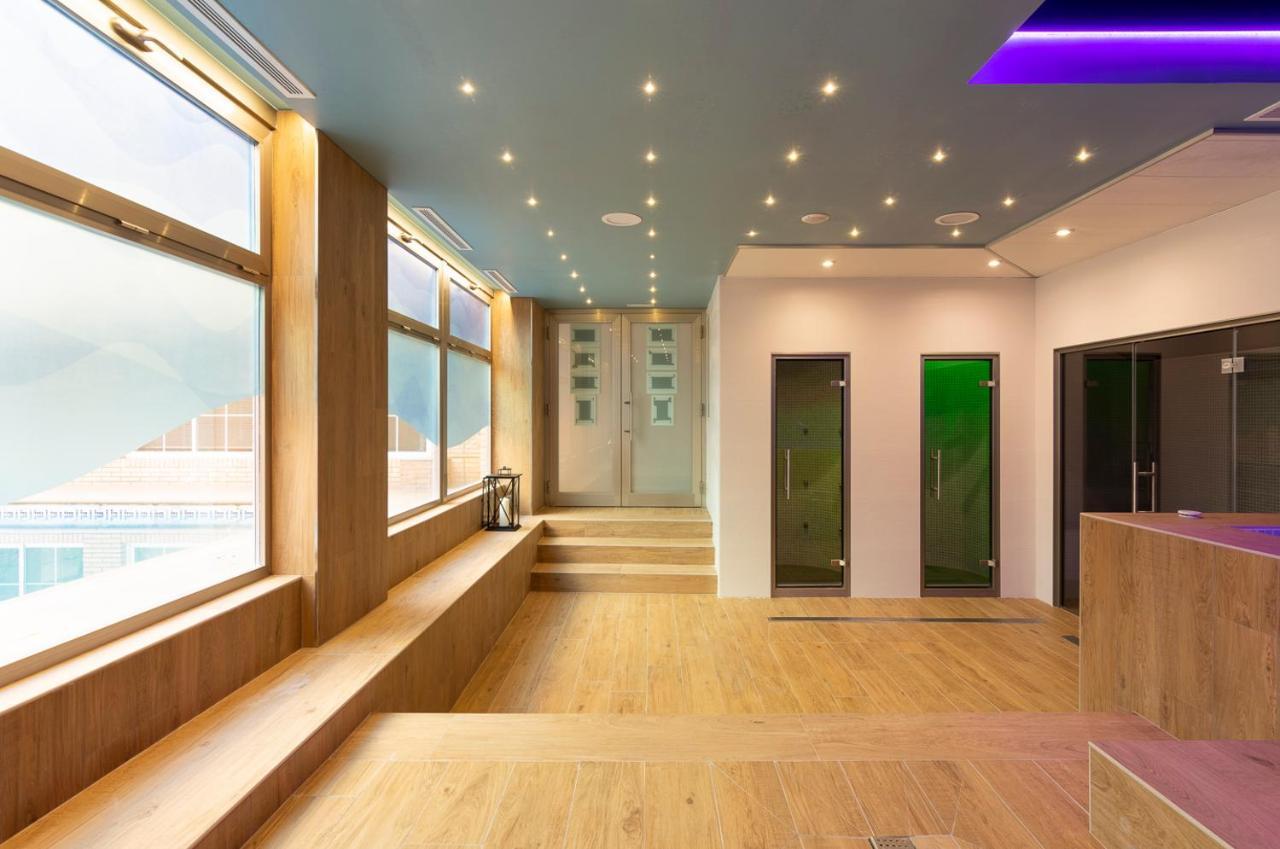 Double Room Spa access