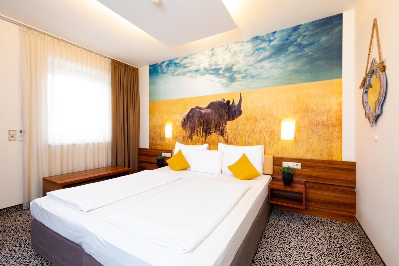 Double Room adjoining building
